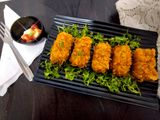 व्हेज सोया नगेट्स (KFC स्टाईल) (Veg Soya Nuggets Recipe In Marathi)