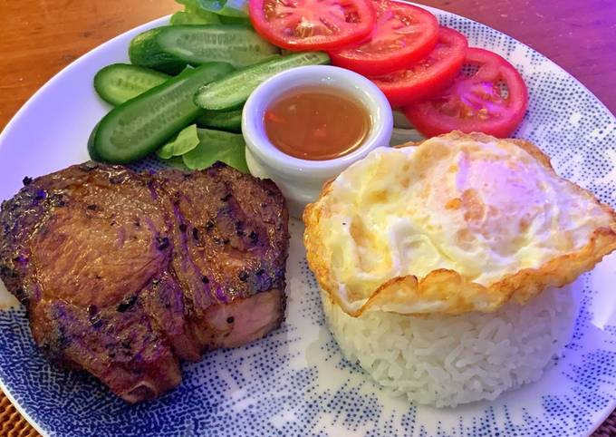 Vietnamese Grilled Pork Chop with Rice