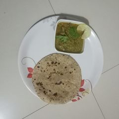 A picture of Potatoes in Peas Gravy.
