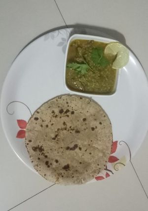 A picture of Potatoes in Peas Gravy.