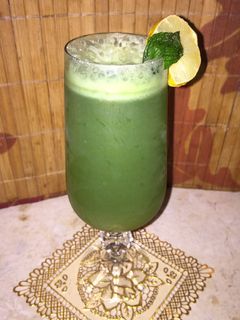 صورة لوصفة عصير ليمون بالنعناع 🍋🍃