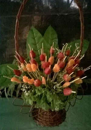 Una foto de Ramo de frutas para el cumpleaños de mí hermano 😊