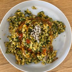 A picture of Caulinach egg fried rice.