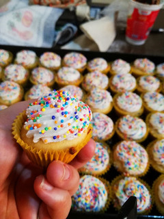 Una foto de Cupcakes fáciles y esponjosos