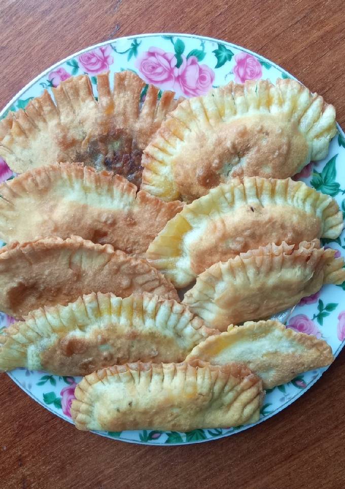 Чебуреки з грибочками на кефірі в мультиварці 🥟