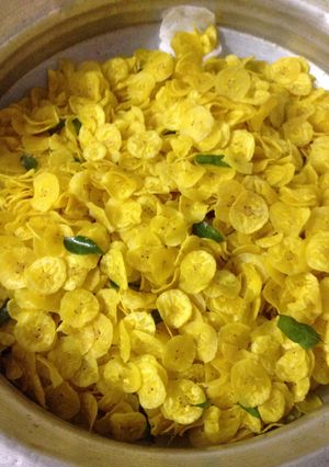 A picture of Kaya Varuthathu/Banana Chips.