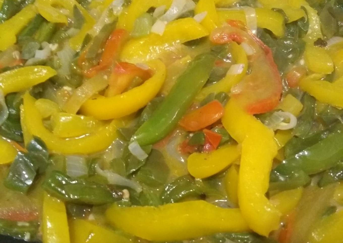 Ensalada de pimiento morrón con nopales