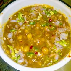 A picture of Kathiya wari chana chat.