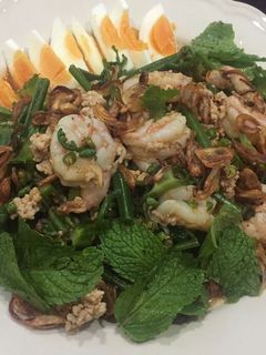 รูปของ ยำผักกูด ถั่วพู กุ้งสด