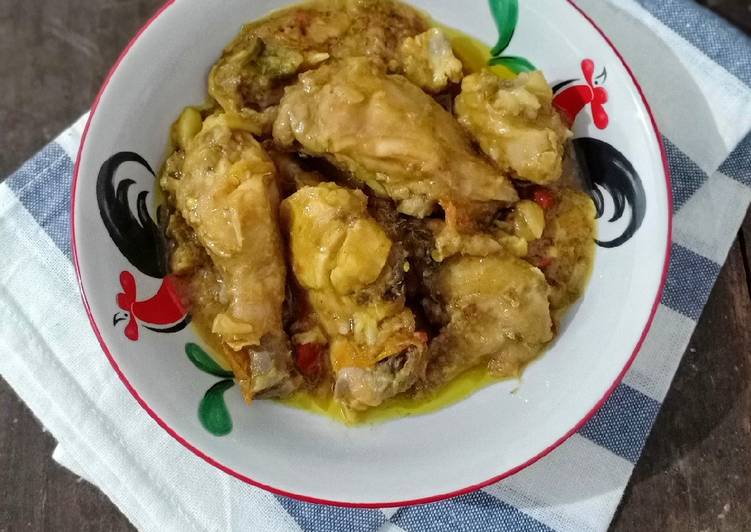 Cara Gampang mengolah Ayam Masak Bumbu Opor, Lezat Sekali