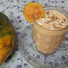 A picture of Organic Papaya milk shake.
