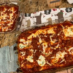 A picture of 4 Cheese Broccoli Stuffed Shells.
