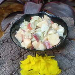 A picture of Apple and cabbage salad.