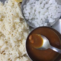A picture of Rajma Rice with reddish.