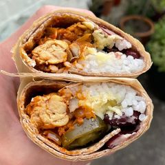 A picture of Mushroom tempeh burritos 🌯.