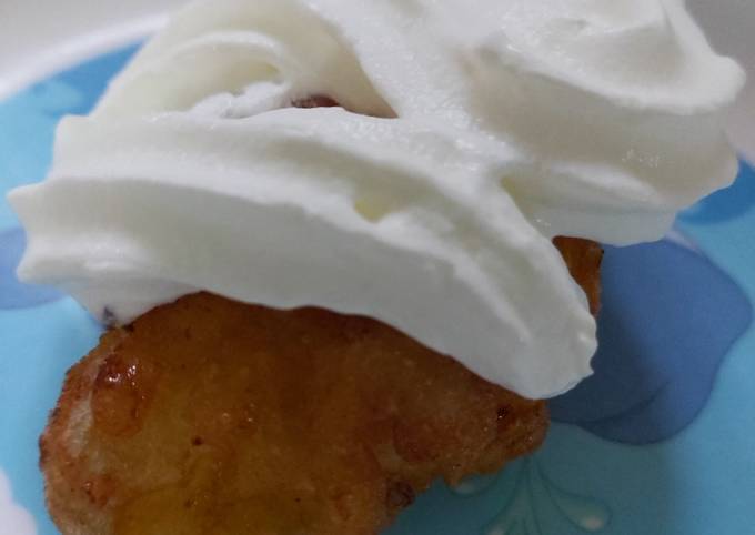 Pisang Goreng Whipped Cream