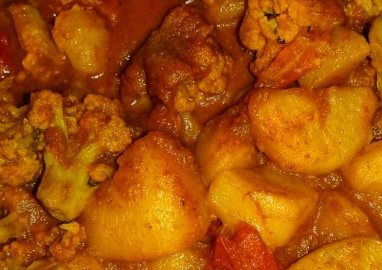 How to Prepare Any-night-of-the-week Fulkopi aloo curry