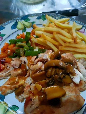 Langkah Mudah untuk Membikin Resep Chicken steak with mushroom sauce (tanpa tepung) 🍽️ yang Enak Banget Anti Ribet, Sempurna