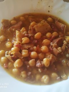Una foto de Garbanzos con oreja