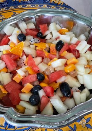 Une photo de Salade multicolore à la pastèque et melon d'Espagne