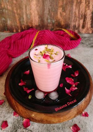 A picture of રોઝ લસ્સી.(Rose Lassi Recipe in Gujarati).