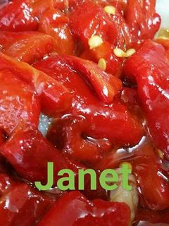 Una foto de Ensalada de pimientos rojos asados