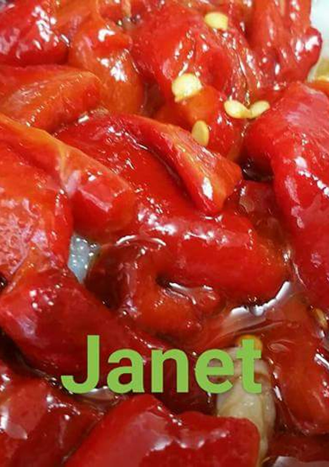 Una foto de Ensalada de pimientos rojos asados