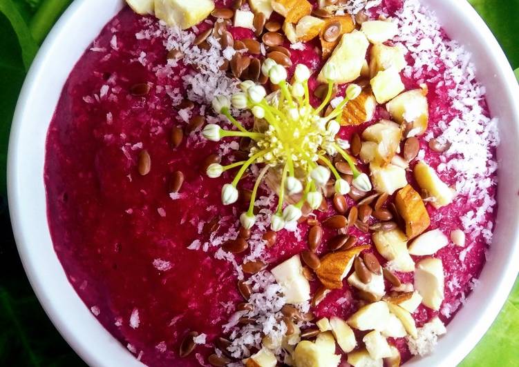 Recipe of Speedy Beet banana smothie