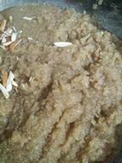 सूजी हलवा (Suji halwa recipe in hindi) रेसिपी मुख्य फोटो