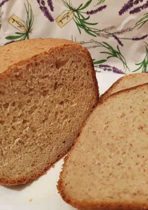 Mézes mandulás fehérkenyér- kenyérsütőgépes kenyér recept fotója
