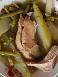 Caldo de pollo con verduras
