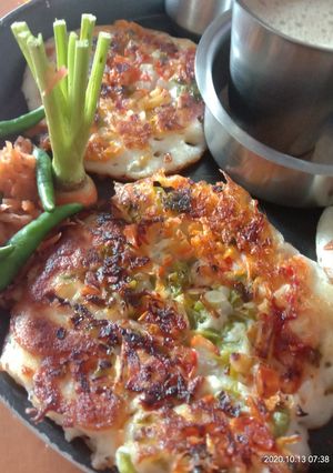 A picture of Uthappam.
