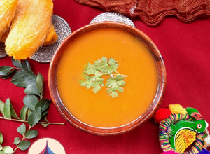 A picture of Fajeto (Gujarati Mango Kadhi).