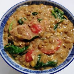 A picture of Monggo (Filipino mung bean stew).