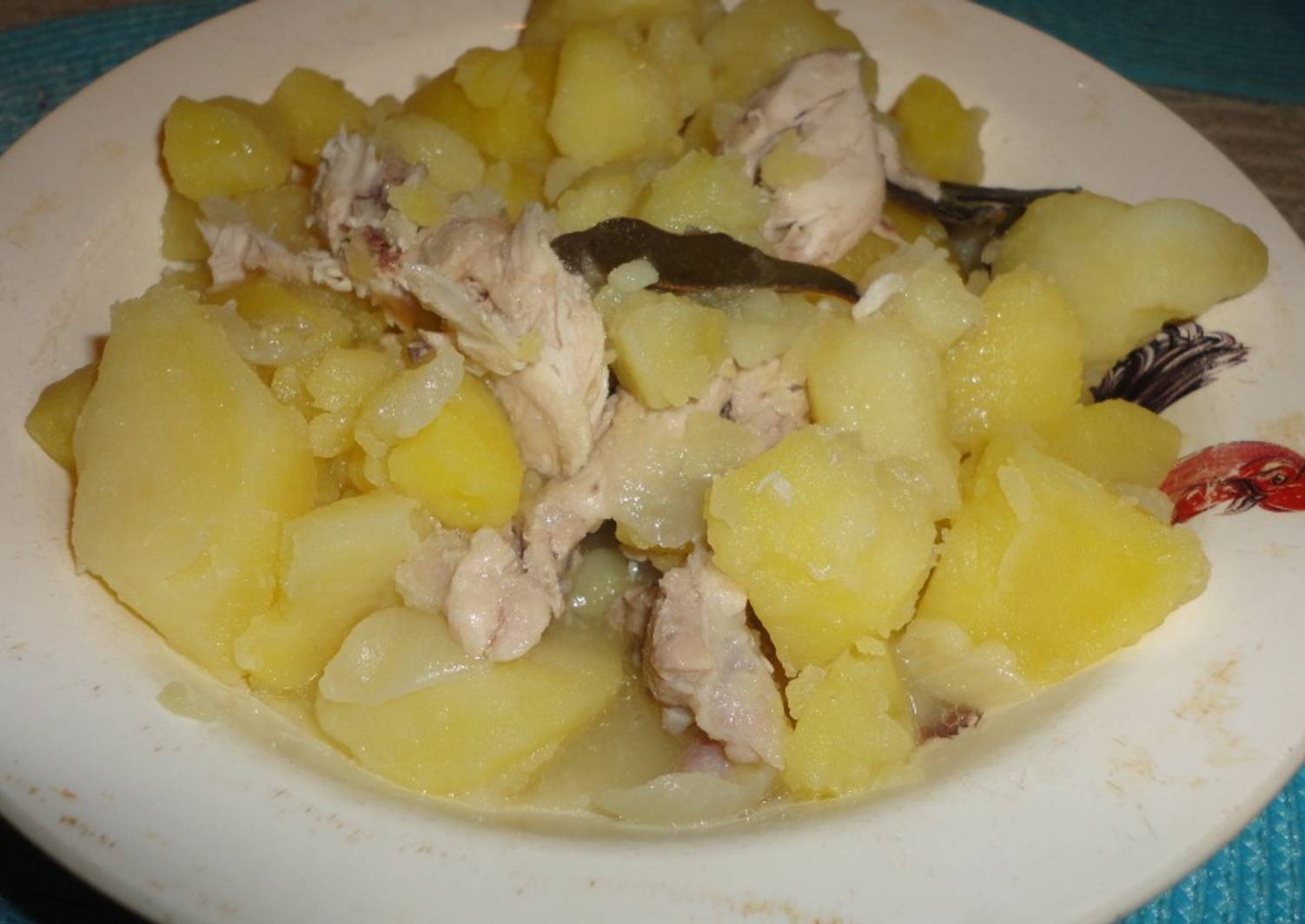 Тушёная картошка с курицей