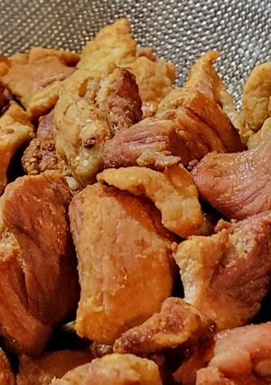 Una foto de Chicharroncitos para sacar manteca