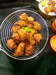 ভাত,সুজির পাকুরি (bhaat,sujir pakuri recipe in Bengali) রেসিপির প্রধান ছবি