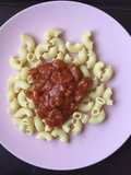 Fideos con salsa de tomate sin carne 🍅