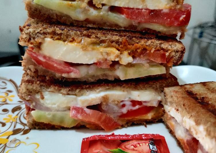 Any-night-of-the-week Vegetable Sandwich