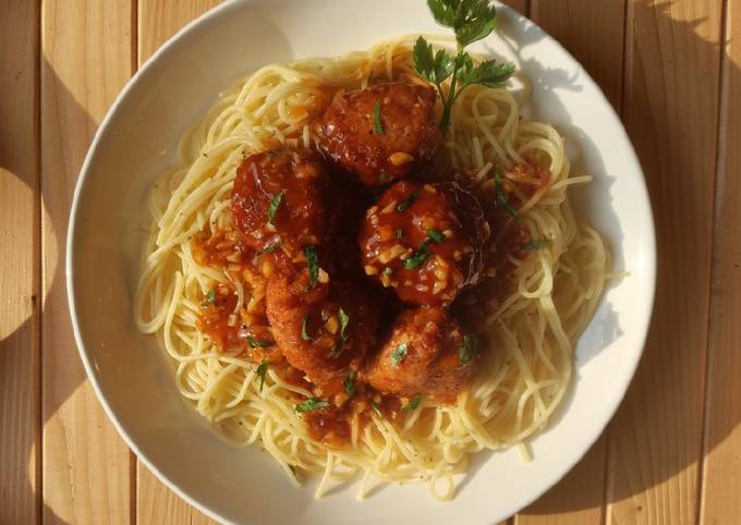 Cara membuat Spaghetti Meatballs ala rumah
