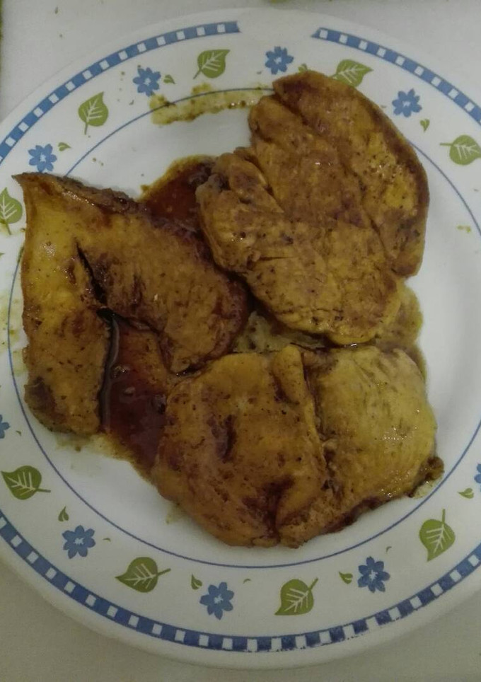 Una foto de Pechuga de pollo a la plancha con vino blanco