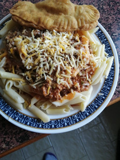 Foto principal de Macarrones con ternera picada(molida) y queso rallado