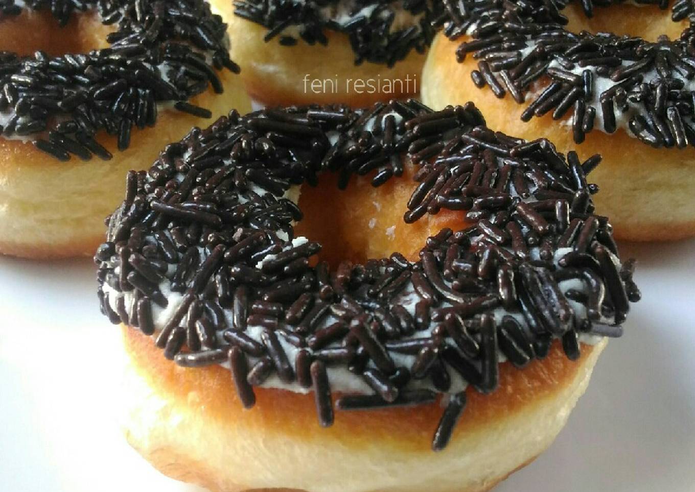 Donat Empuk Sederhana/D.e.s