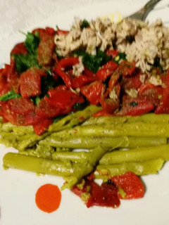 Una foto de Verduras expréss con atún