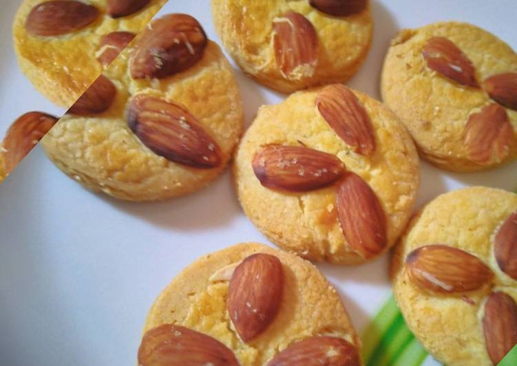Steps to Prepare Homemade Eggless Almond cookies