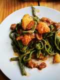 Fideos caseros de acelga