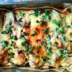 A picture of Pizza made from left over bread.
