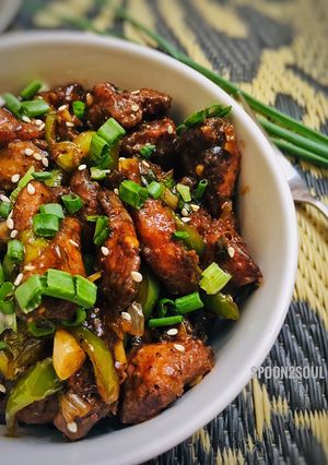 A picture of Dragon Chicken.