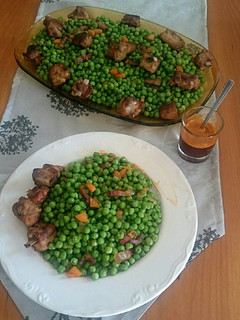 Una foto de Guisantes con costilla