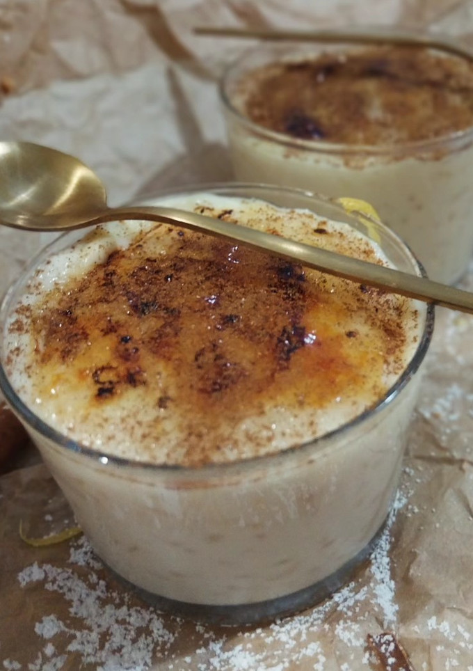 Una foto de Arroz con leche con un toque de anís y azúcar quemado v2